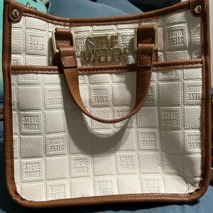 Steve Madden Crossbody ! With little card wallet.